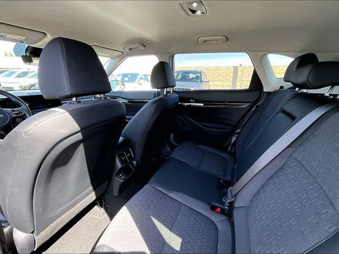 Used 2024 Kia Seltos S FWD image 16