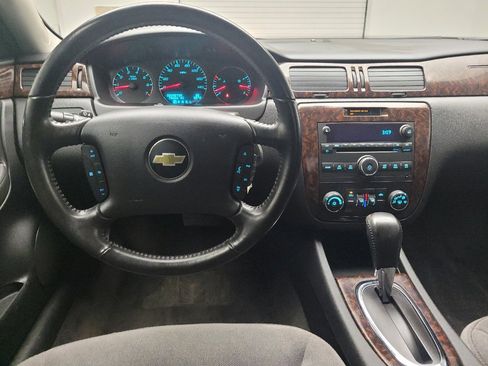 Used 2014 Chevrolet Impala LT w/ LT Sunroof Package image 22