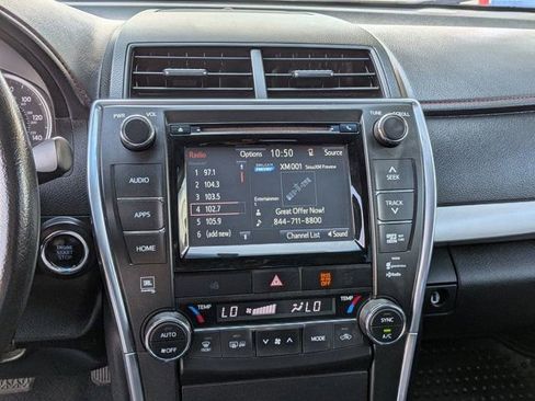 Used 2015 Toyota Camry XSE FWD image 19