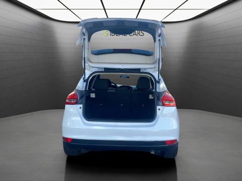 Used 2017 Ford Focus SE FWD image 12