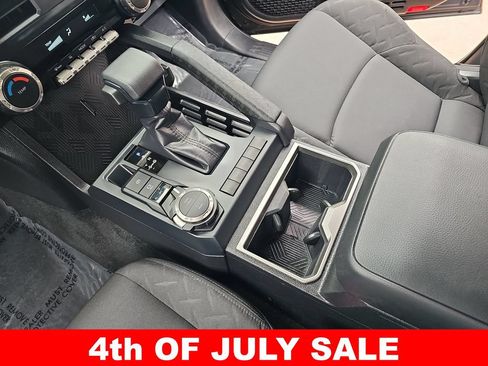 Used 2025 Toyota Tacoma SR5 AWD/4WD image 22
