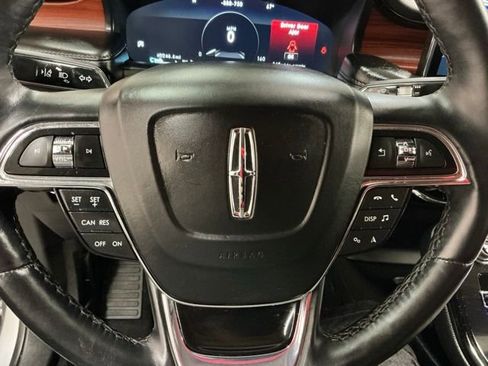 Used 2023 Lincoln Nautilus Reserve AWD/4WD image 28