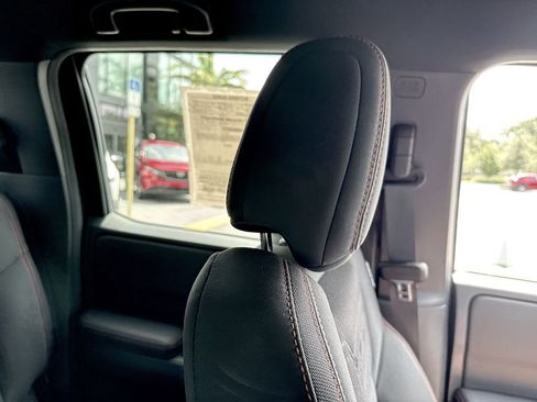 Used 2025 Nissan Frontier PRO-4X w/ Pro Convenience Package AWD/4WD image 20