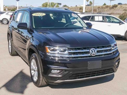 Used 2019 Volkswagen Atlas SE image 3