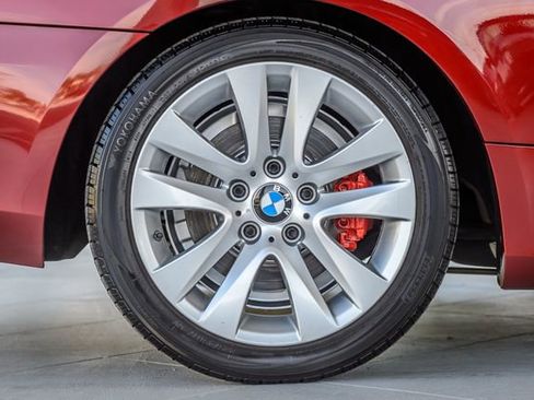 Used 2012 BMW 328i Convertible image 21