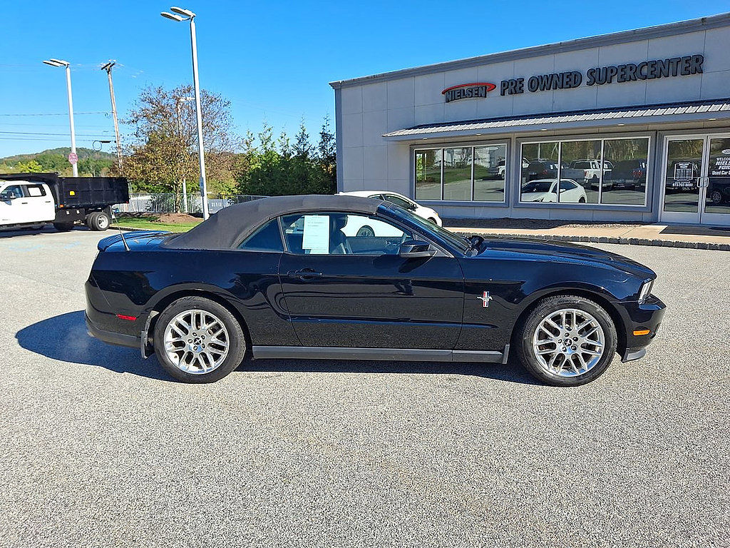 Used 2012 Ford Mustang Premium RWD image 25