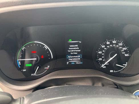 Used 2023 Toyota Sienna LE FWD image 14