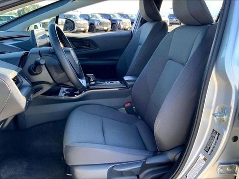 Used 2025 Toyota Prius LE image 8