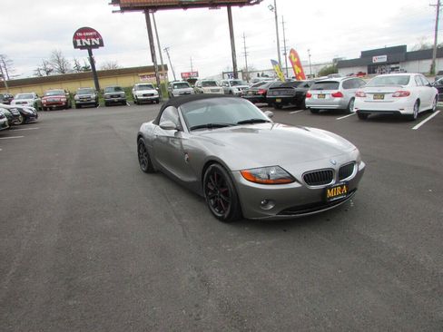 Used 2003 BMW Z4 2.5i image 7