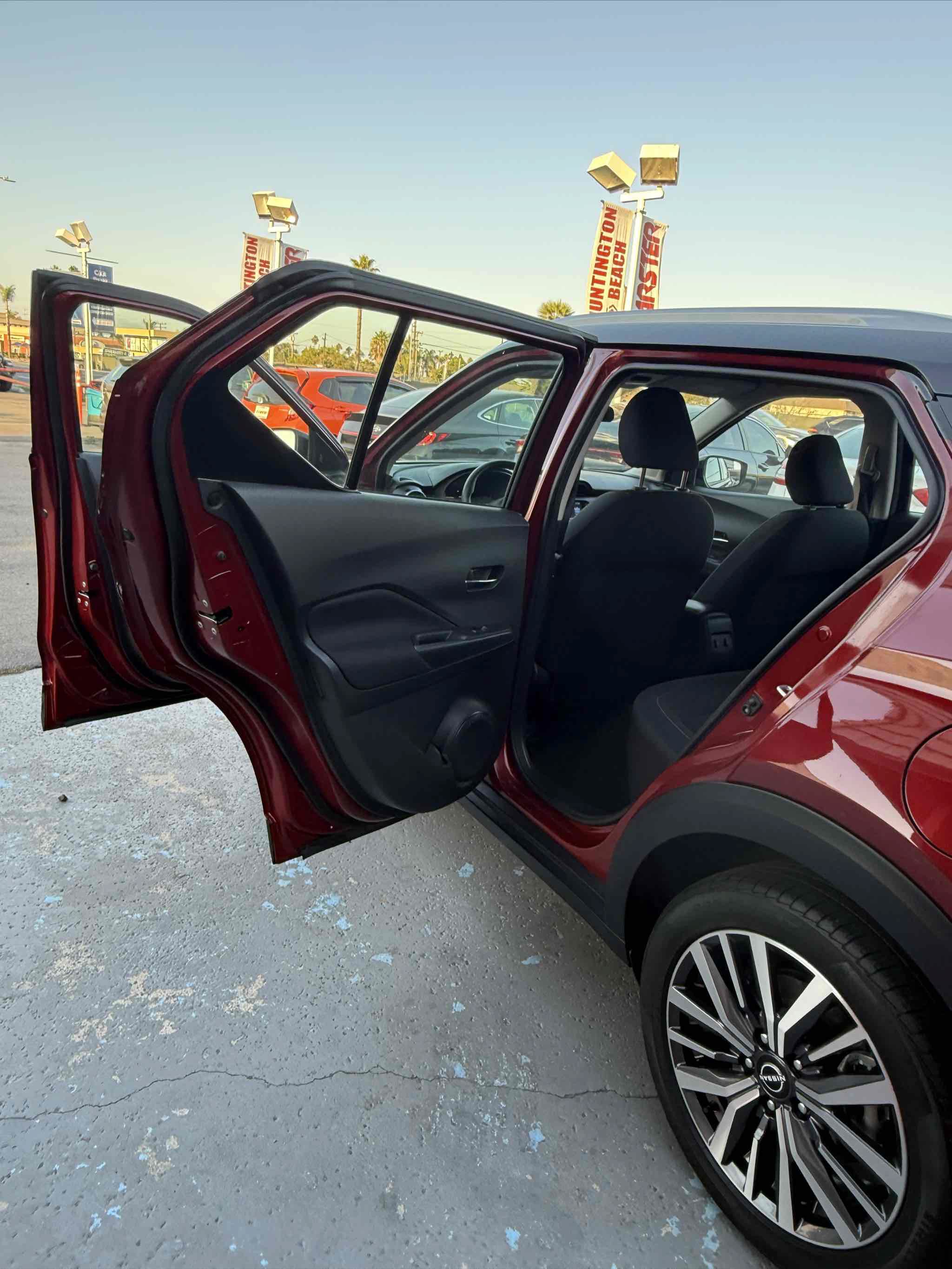 Used 2022 Nissan Kicks SV FWD image 75
