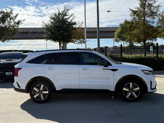Used 2021 Kia Sorento S FWD image 5