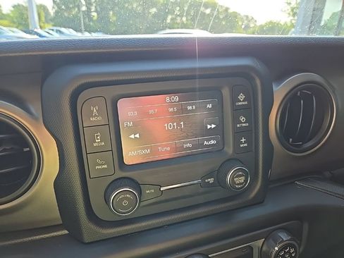 Used 2021 Jeep Wrangler Unlimited Sport AWD/4WD image 47