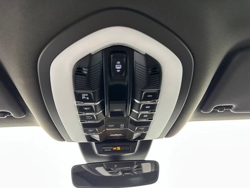 Certified 2026 Porsche Macan Turbo AWD/4WD image 29