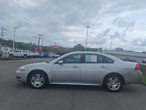 Used 2016 Chevrolet Impala LT FWD image 6