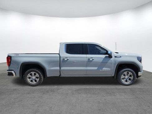 Used 2024 GMC Sierra 1500 SLE w/ Preferred Package AWD/4WD image 23