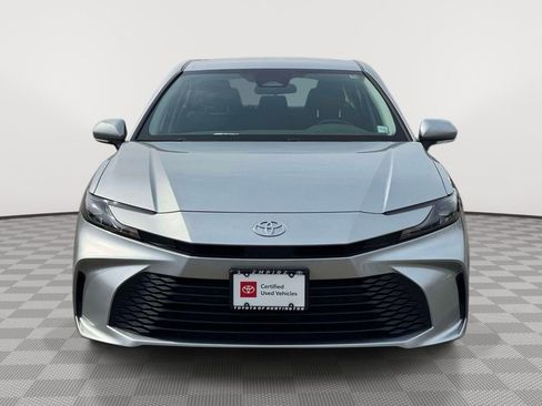 Used 2025 Toyota Camry LE image 2
