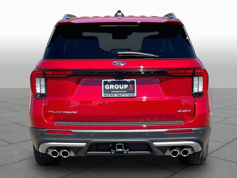 Used 2025 Ford Explorer Platinum w/ Ultimate Package AWD/4WD image 5