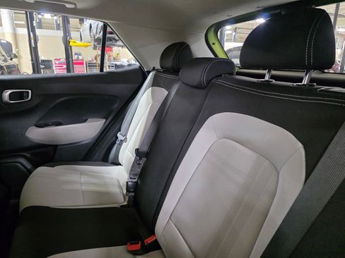 Certified 2023 Hyundai Venue SEL image 14