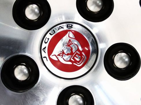 Used 2021 Jaguar F-TYPE R-Dynamic image 92