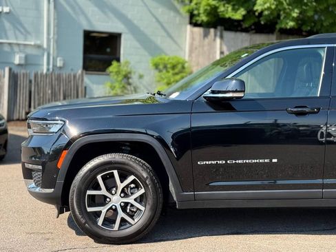 Used 2024 Jeep Grand Cherokee L Limited w/ Luxury Tech Group II AWD/4WD image 10