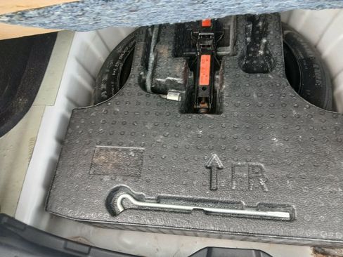 Used 2022 Nissan Kicks SV FWD image 16