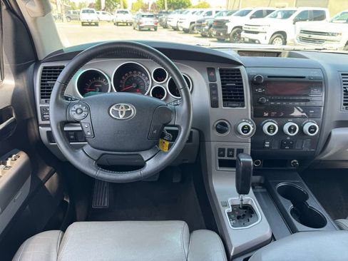Used 2012 Toyota Sequoia SR5 AWD/4WD image 26