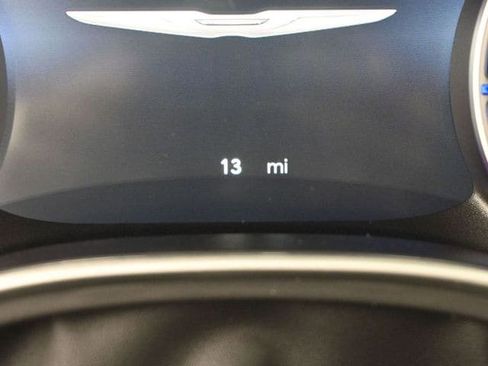 New 2025 Chrysler Voyager LX image 30