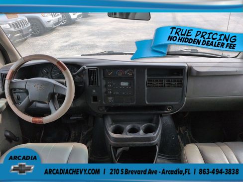Used 2005 Chevrolet Express 2500 RWD image 15