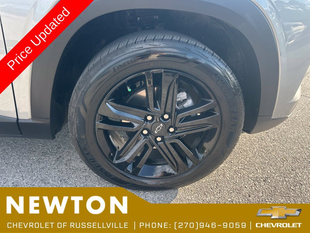 Used 2024 Chevrolet Trax ACTIV w/ Driver Confidence Package FWD image 40