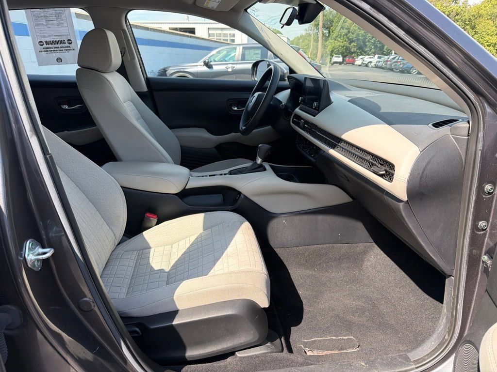 Certified 2024 Honda HR-V LX image 22