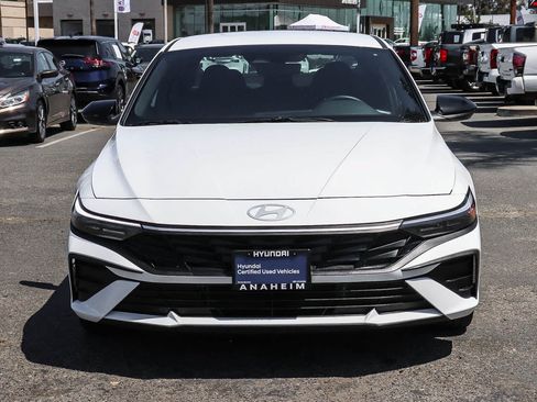 Used 2025 Hyundai Elantra SEL FWD image 2