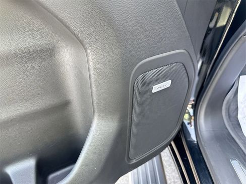 Used 2022 Chevrolet Silverado 1500 High Country image 29
