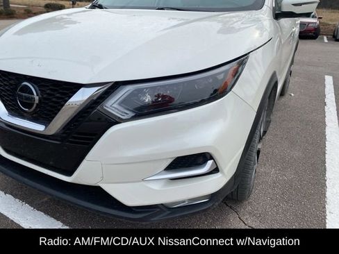 Used 2020 Nissan Rogue Sport SL w/ Premium Package image 3