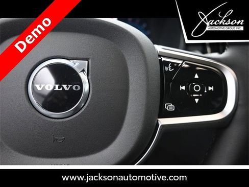 New 2025 Volvo XC90 B6 Core w/ Protection Package image 14
