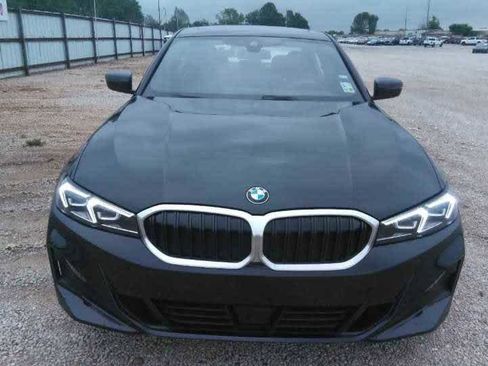 Used 2025 BMW 330i xDrive Sedan image 3