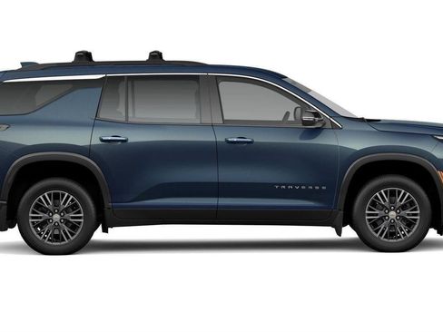 New 2026 Chevrolet Traverse LT w/ Driver Confidence Package AWD/4WD image 38