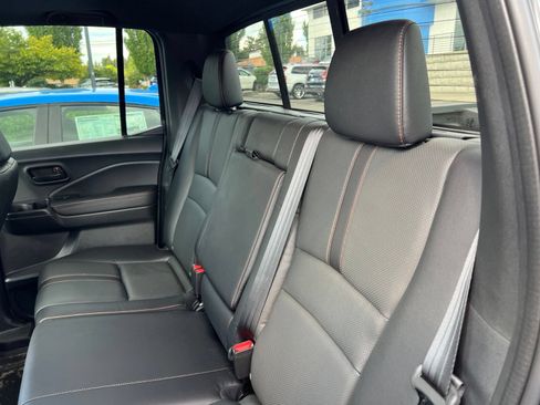 Used 2025 Honda Ridgeline TrailSport image 12