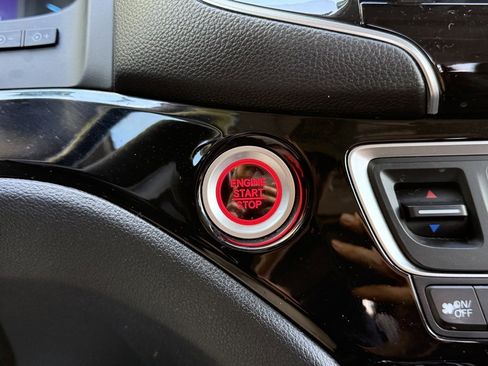 Used 2021 Honda Pilot Touring image 39