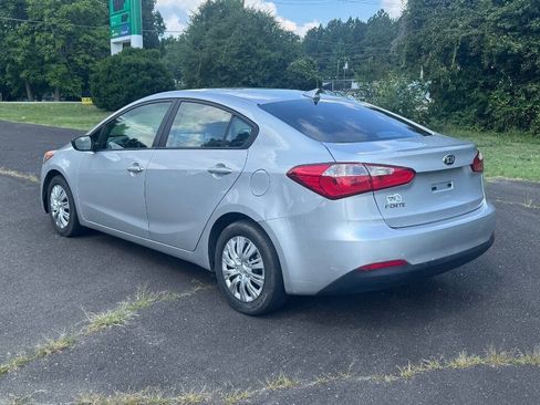 Used 2016 Kia Forte LX FWD image 6