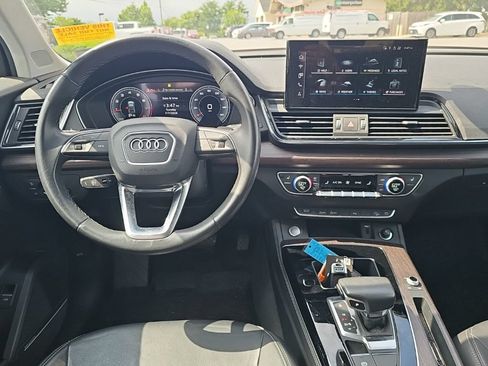 Certified 2023 Audi Q5 2.0T Premium Plus w/ Premium Plus Package AWD/4WD image 2