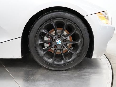 Used 2003 BMW Z4 2.5i image 59