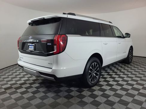 Used 2025 Ford Expedition Max Platinum image 3
