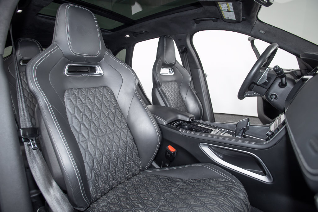 Used 2020 Jaguar F-PACE SVR AWD/4WD image 43
