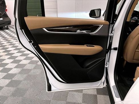 Used 2024 Cadillac XT6 Sport image 20