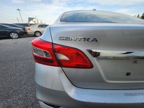 Used 2017 Nissan Sentra SV image 21
