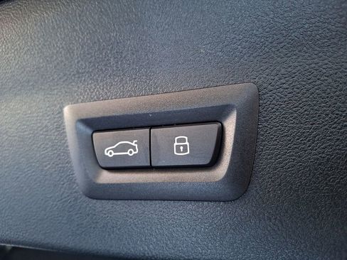 Used 2025 BMW X4 xDrive30i image 28