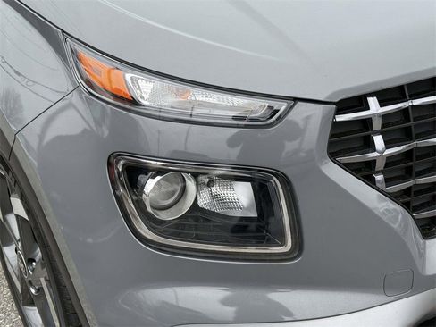Certified 2023 Hyundai Venue SEL w/ Cargo Package image 7