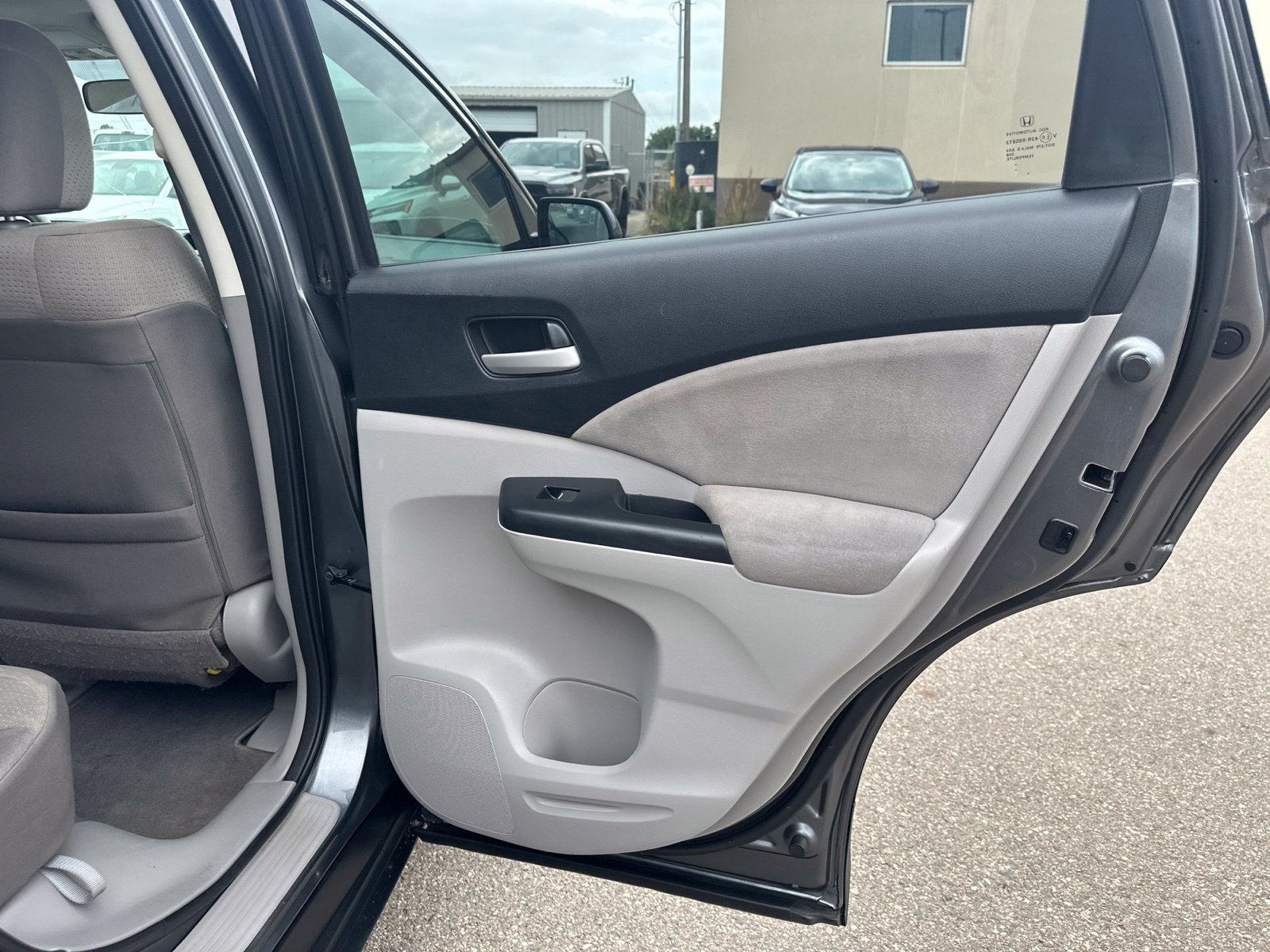 Used 2014 Honda CR-V EX image 29