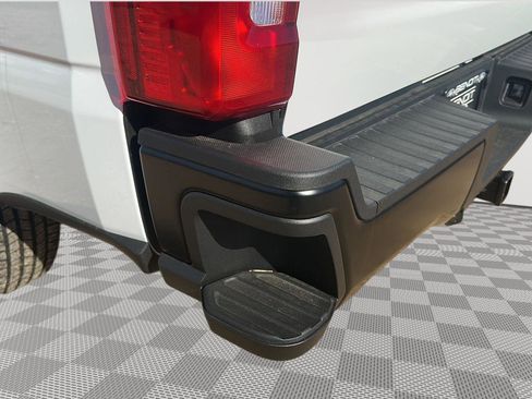 New 2026 Ford F250 XL w/ F-250 >10K GVWR Package image 11