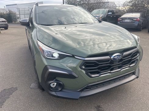 Used 2024 Subaru Crosstrek 2.5i Limited w/ Crosstrek Mirror Package image 14